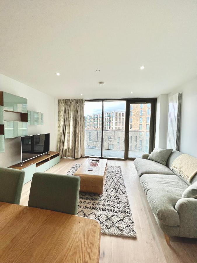 Luxury 2 Bedroom 2 Bathroom Apartment - London City Airport Exterior photo