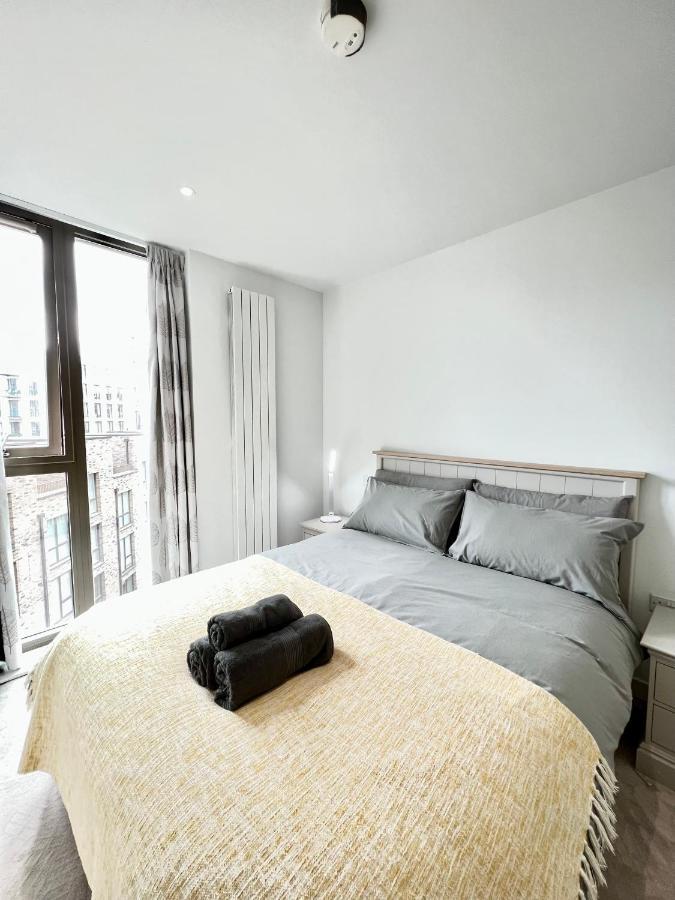 Luxury 2 Bedroom 2 Bathroom Apartment - London City Airport Exterior photo